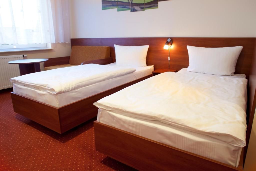 Отель Hotel Podróżnik Koszuty-39